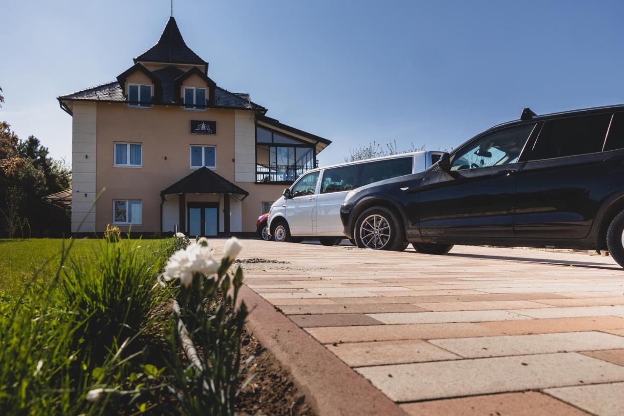 Navigator Hotel Palic Bagian luar foto
