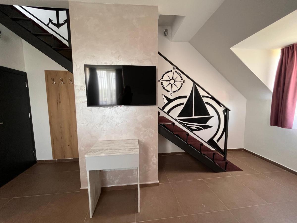 Navigator Hotel Palic Bagian luar foto