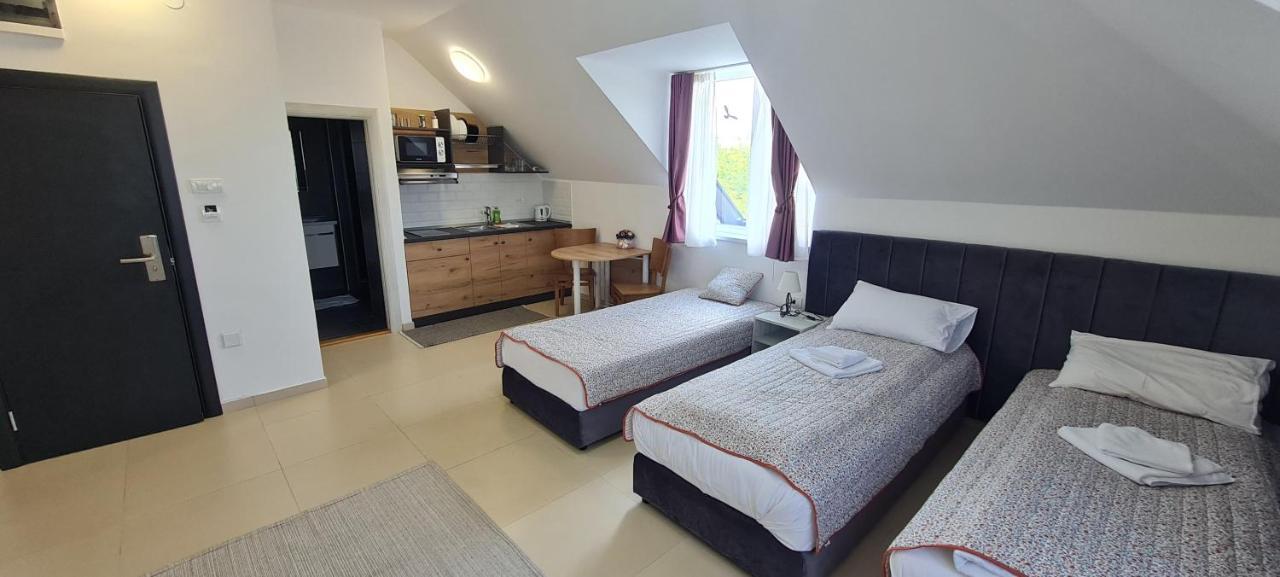 Navigator Hotel Palic Bagian luar foto