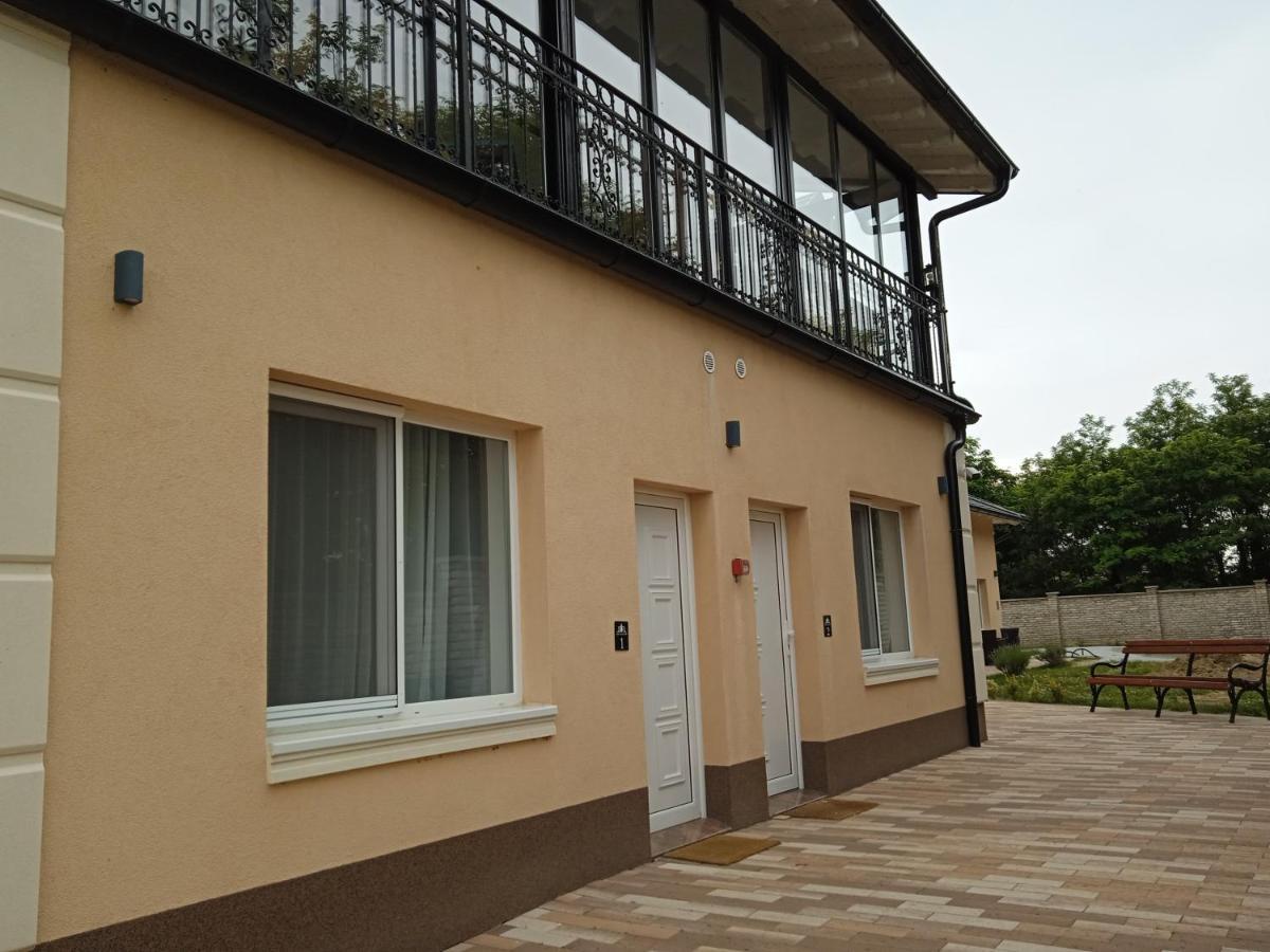 Navigator Hotel Palic Bagian luar foto