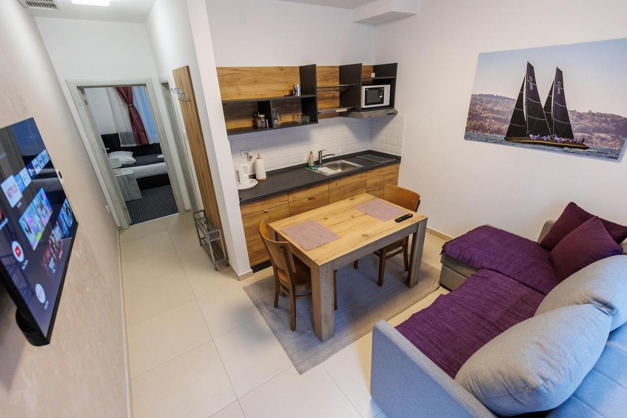 Navigator Hotel Palic Bagian luar foto